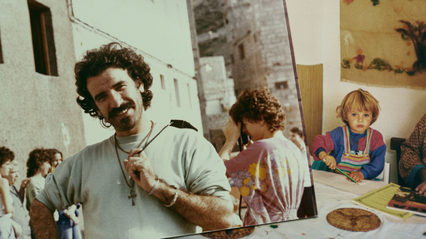 CristinaYurenaSarmiento_BetweenSkyandSea_Still2_Courtesysixpackfilm